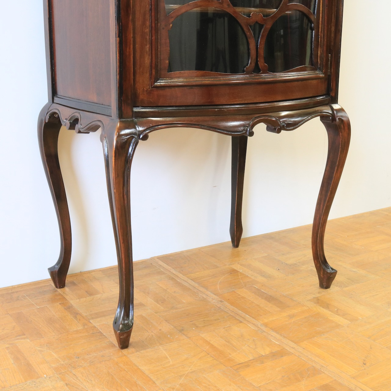 ミュージックキャビネット