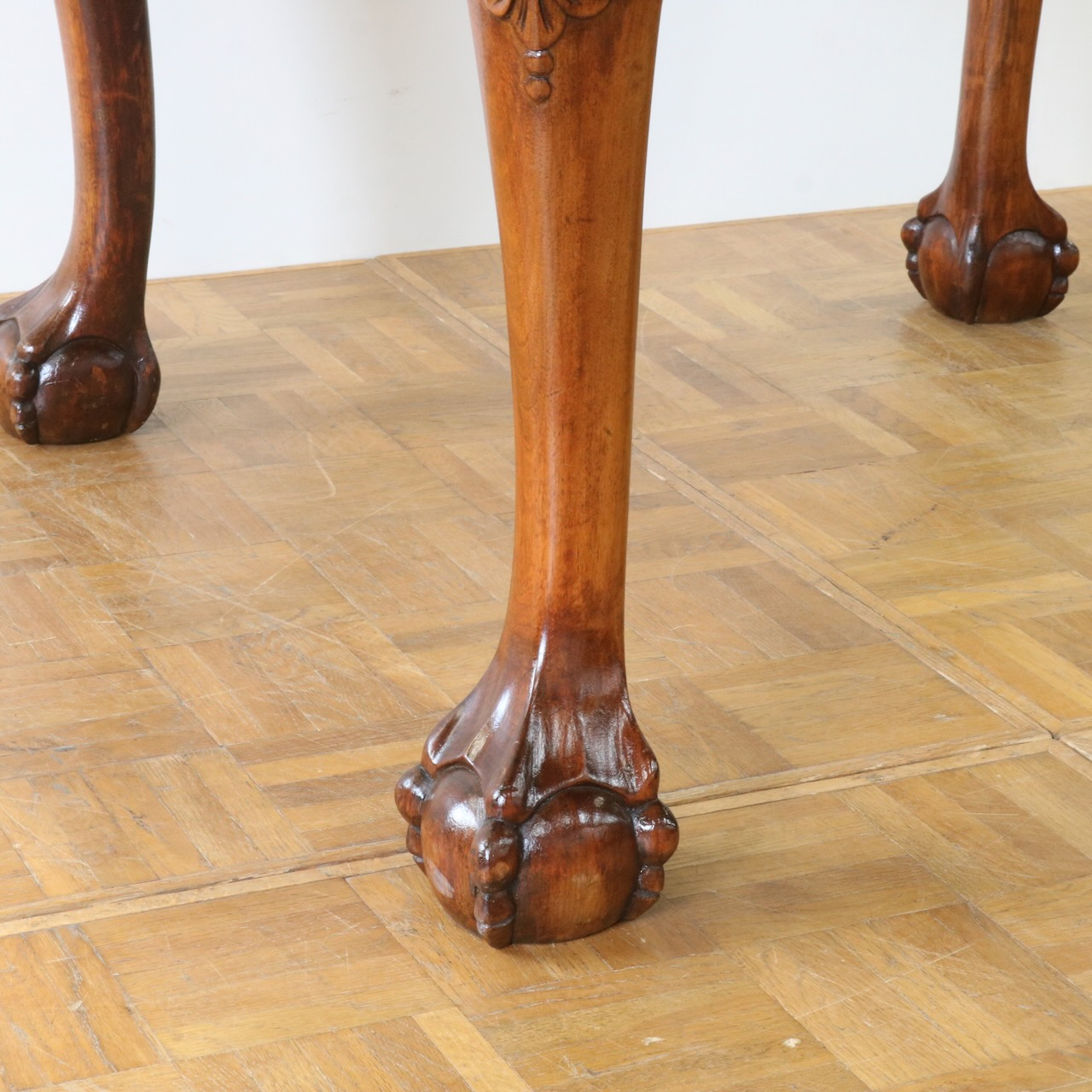 ドローリーフテーブル