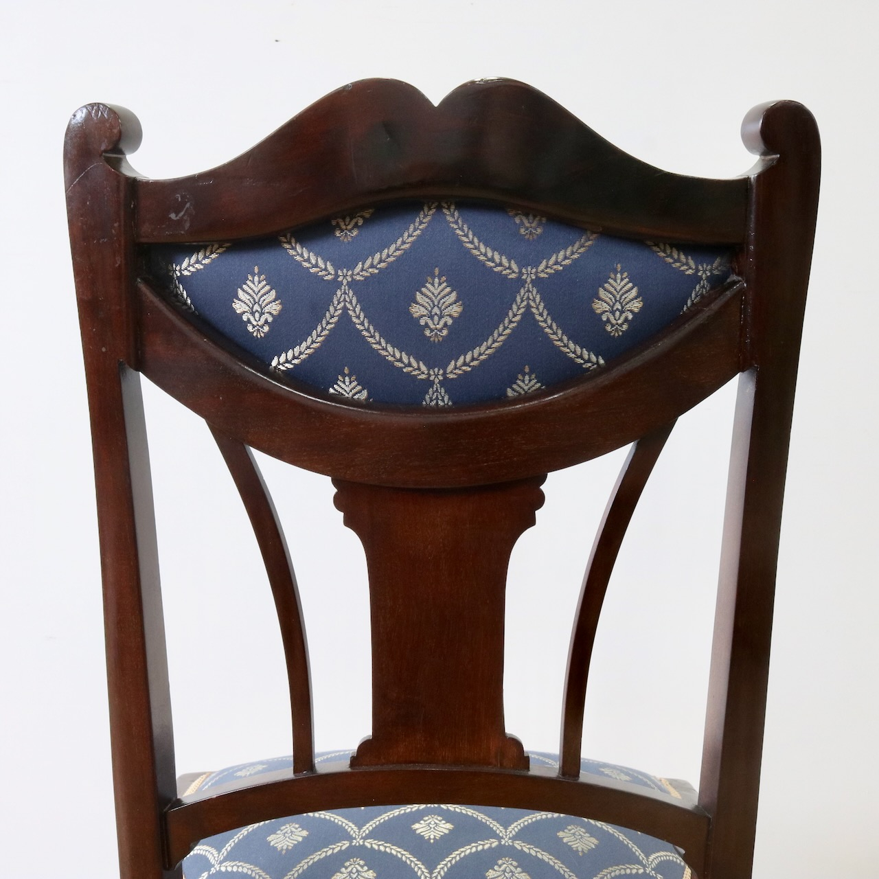 サイドチェアー