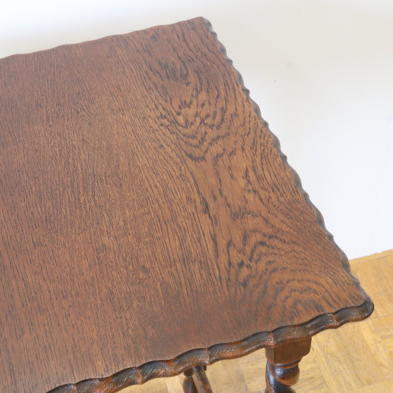 オケージョナルテーブル