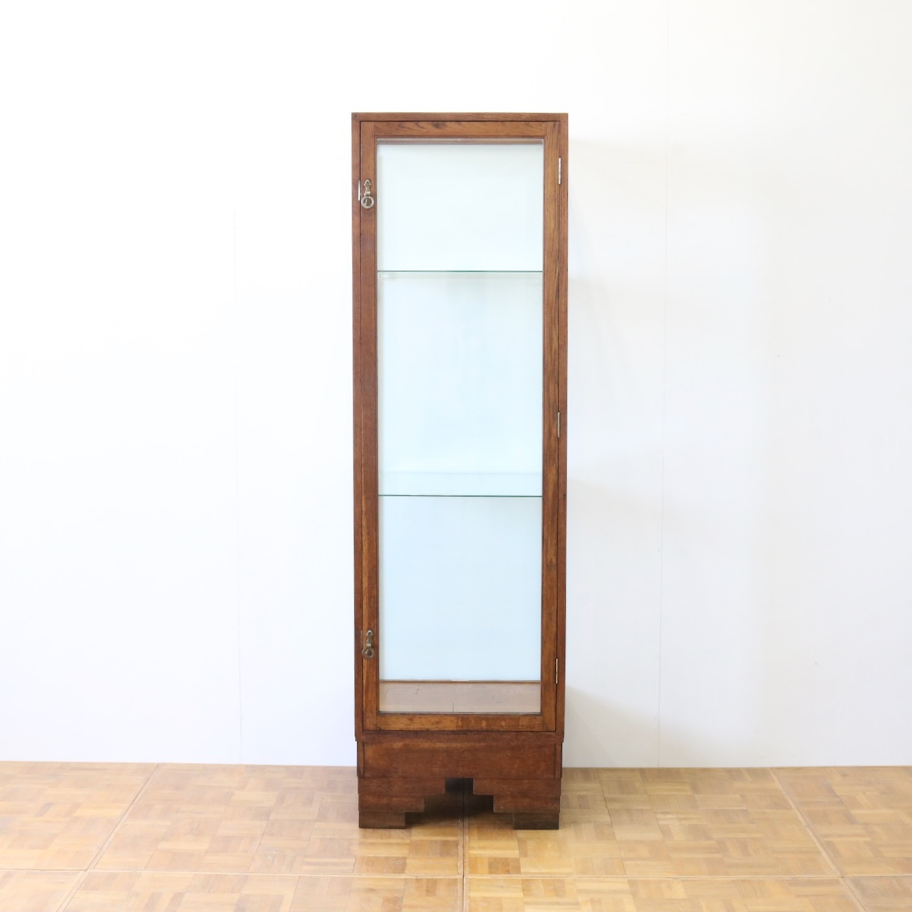 ショップキャビネット