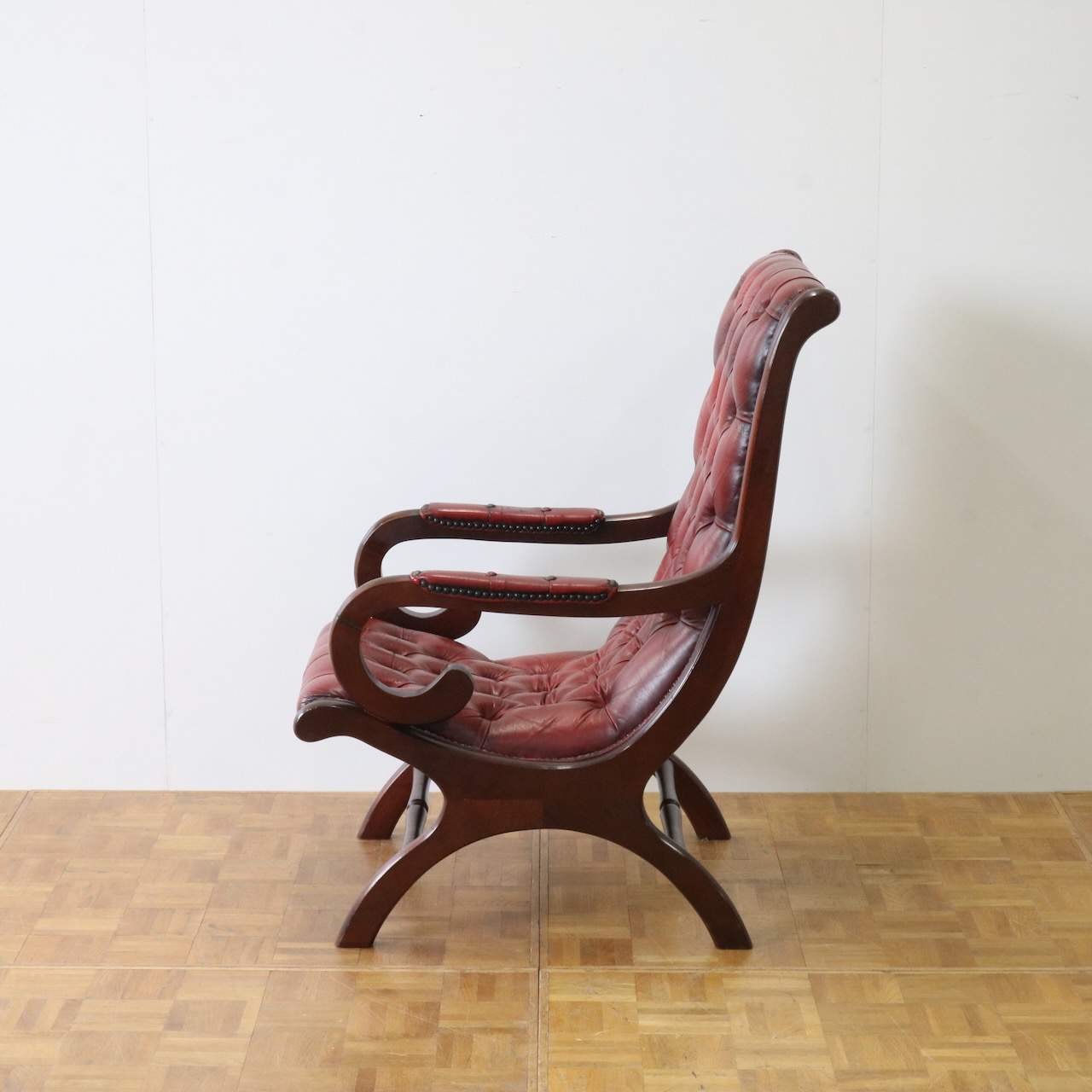 イージーチェアー