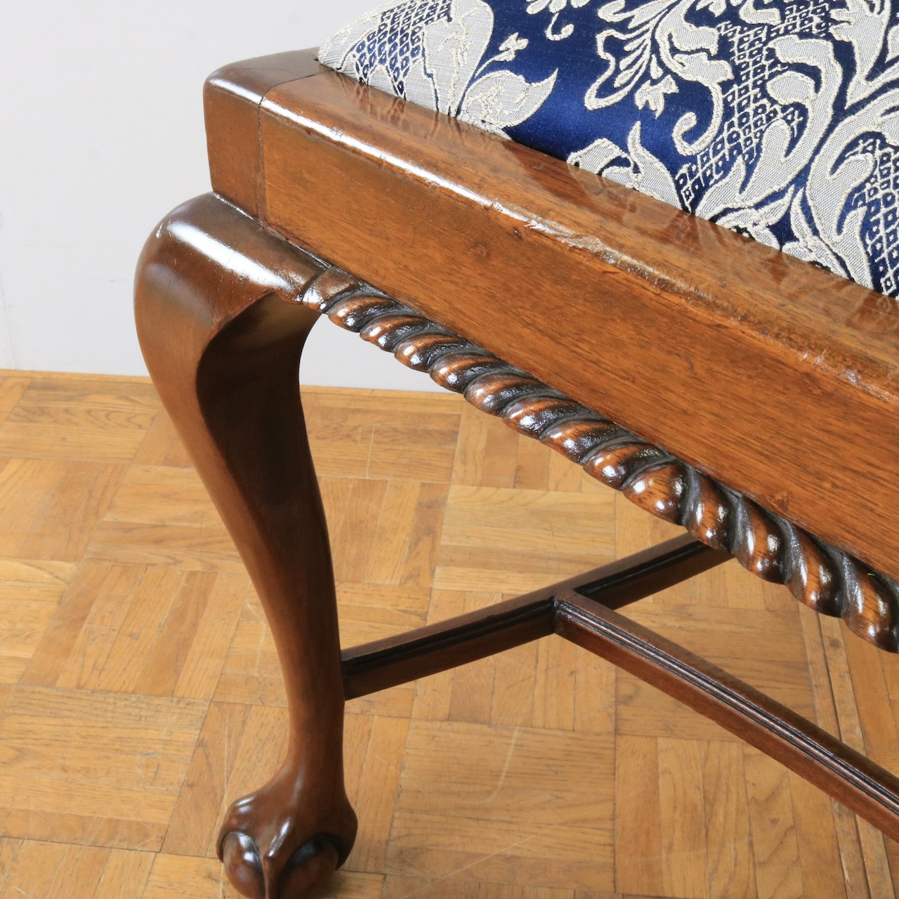 ダイニングチェアー