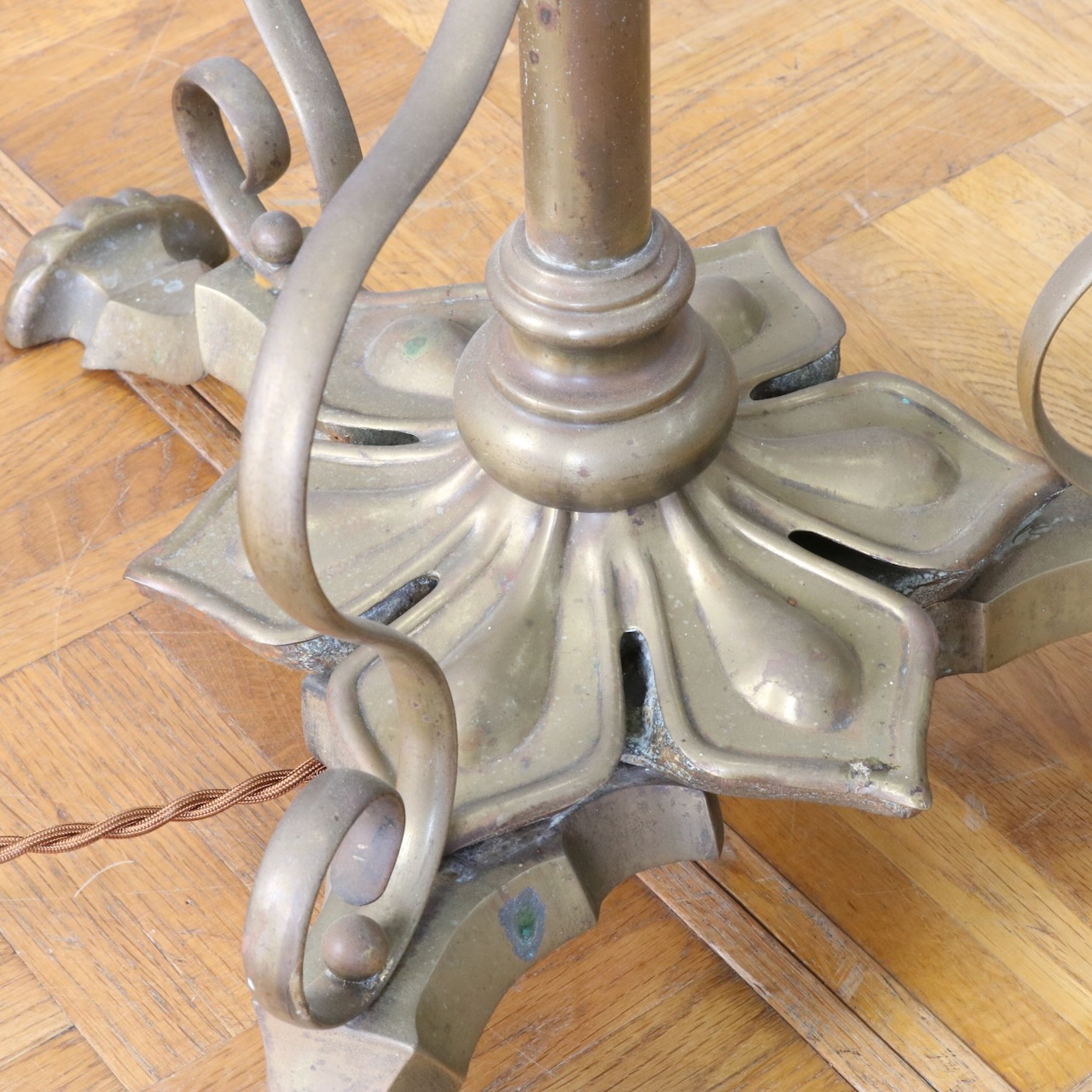 フロアスタンド