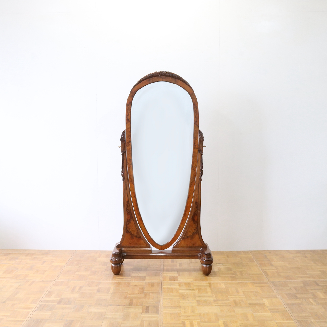 シュバルミラー