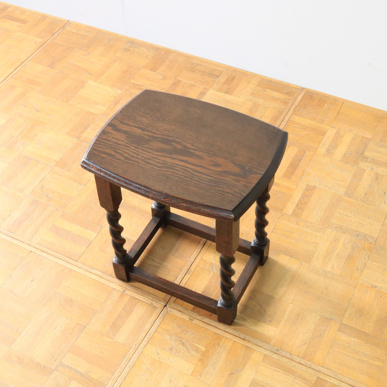 コーヒーテーブル