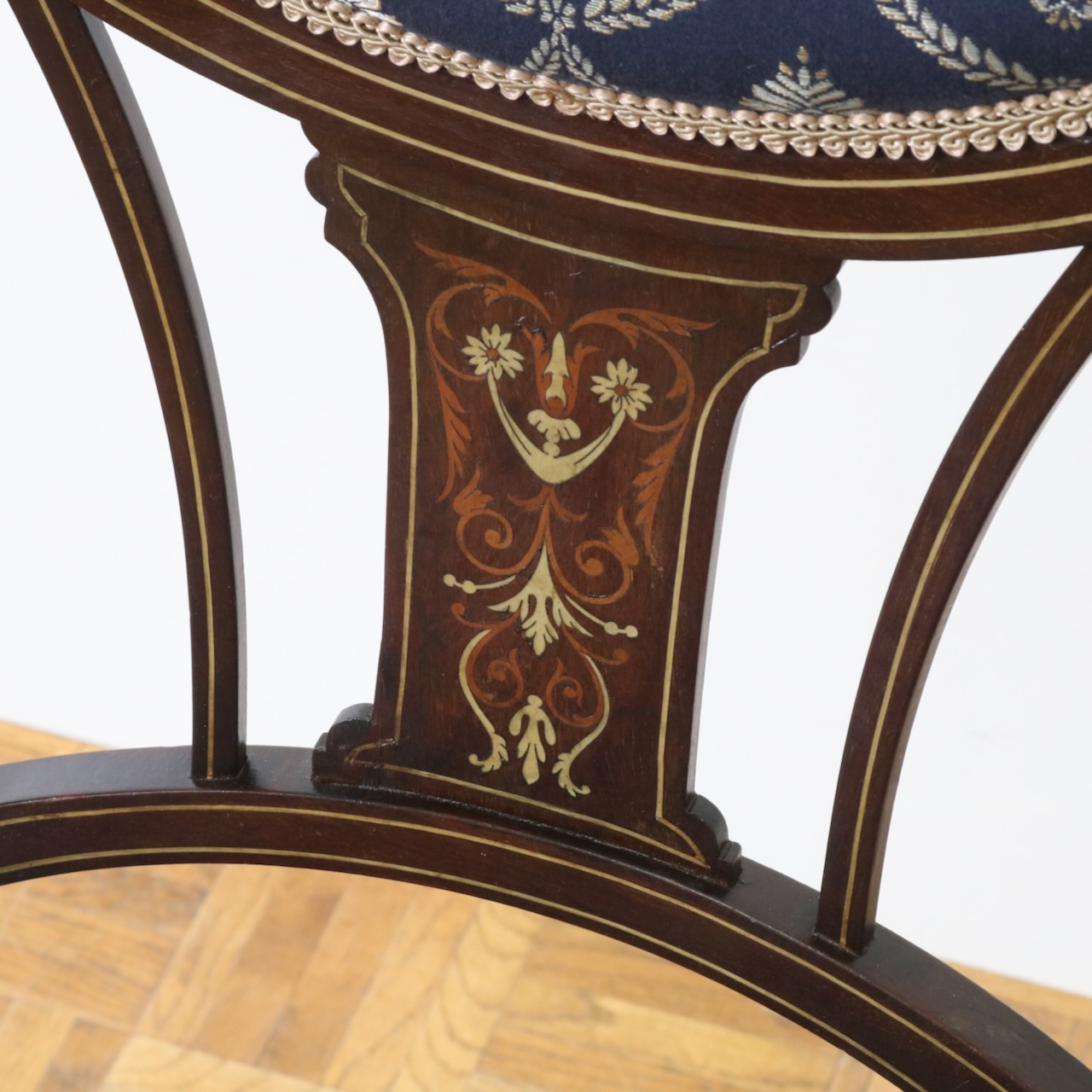 サイドチェアー