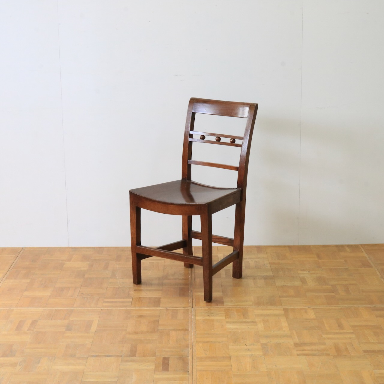 キッチンチェアー