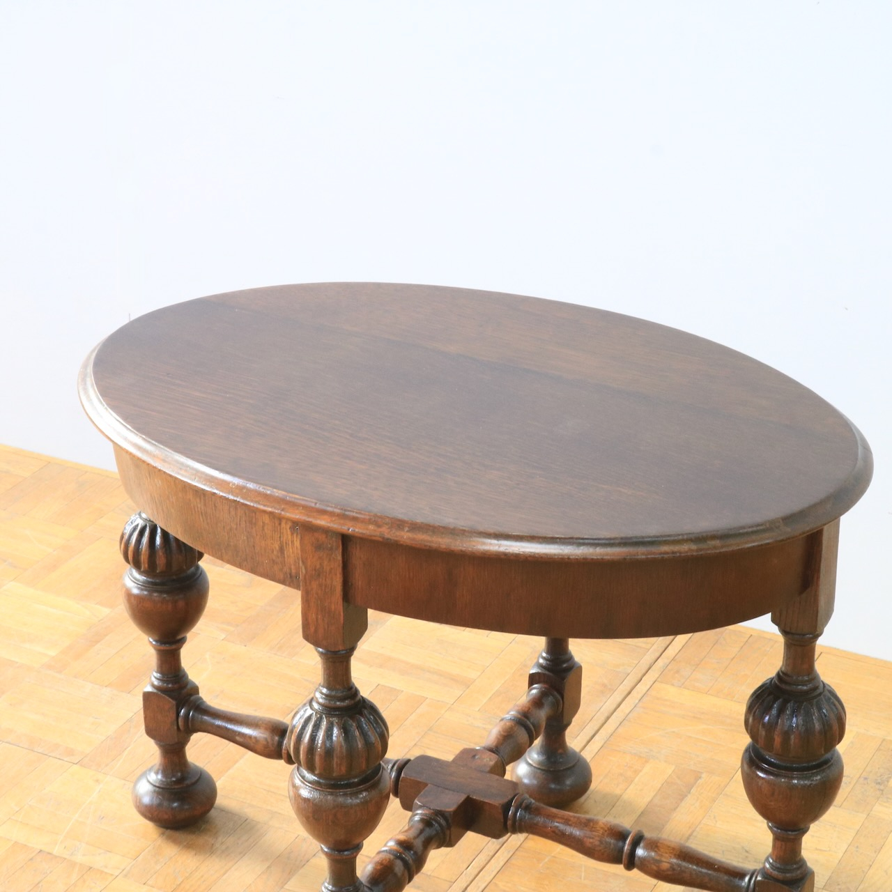 コーヒーテーブル