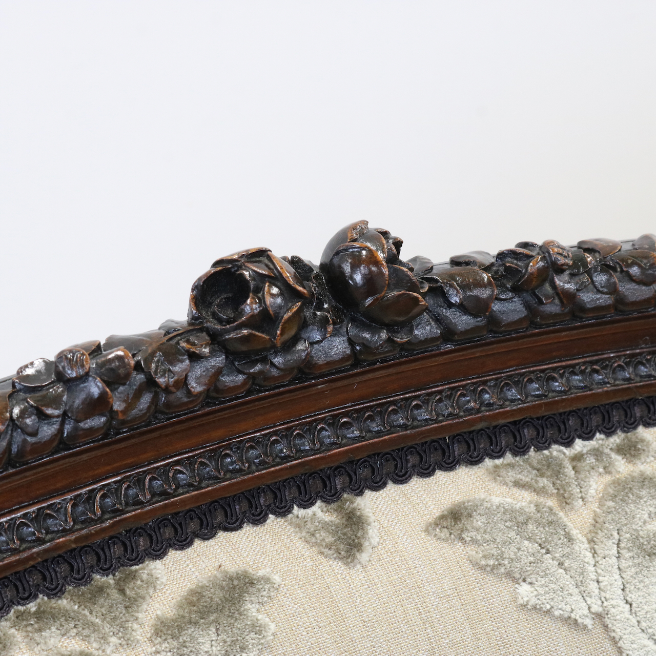 アームチェアー