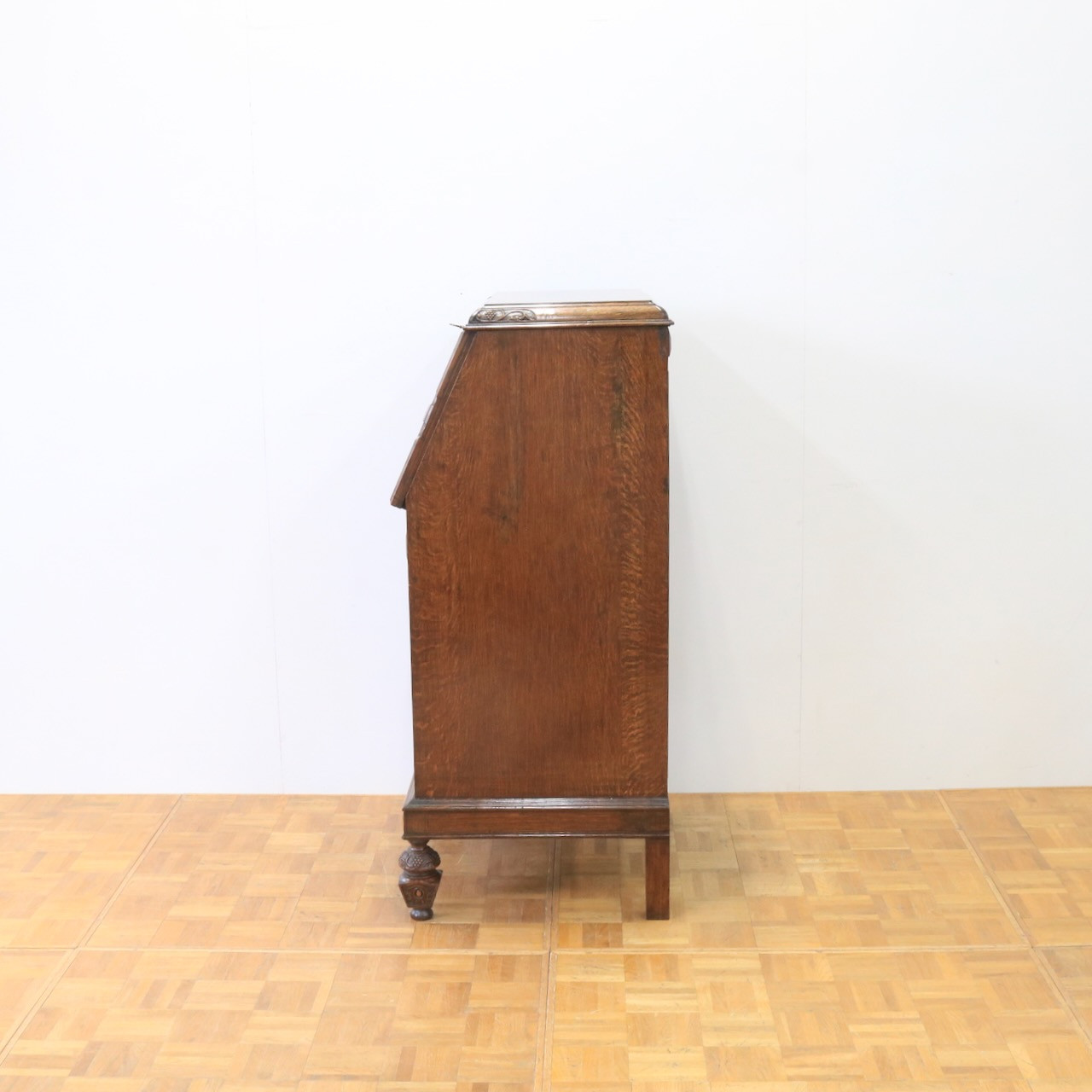 カクテルキャビネット