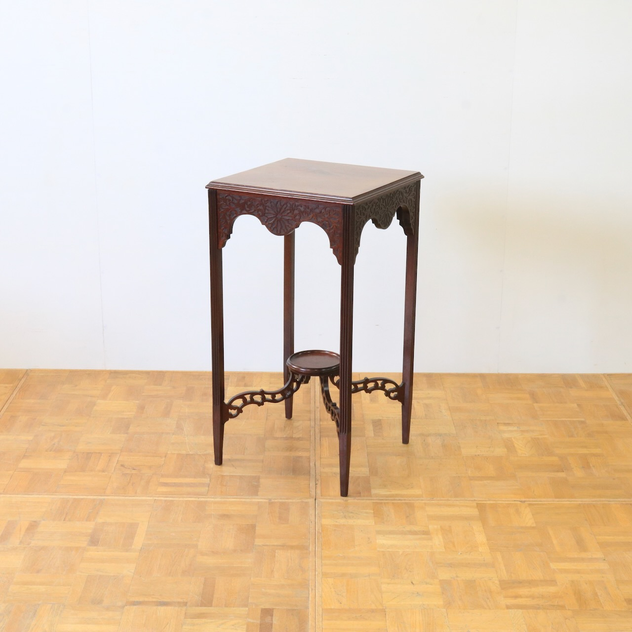 オケージョナルテーブル