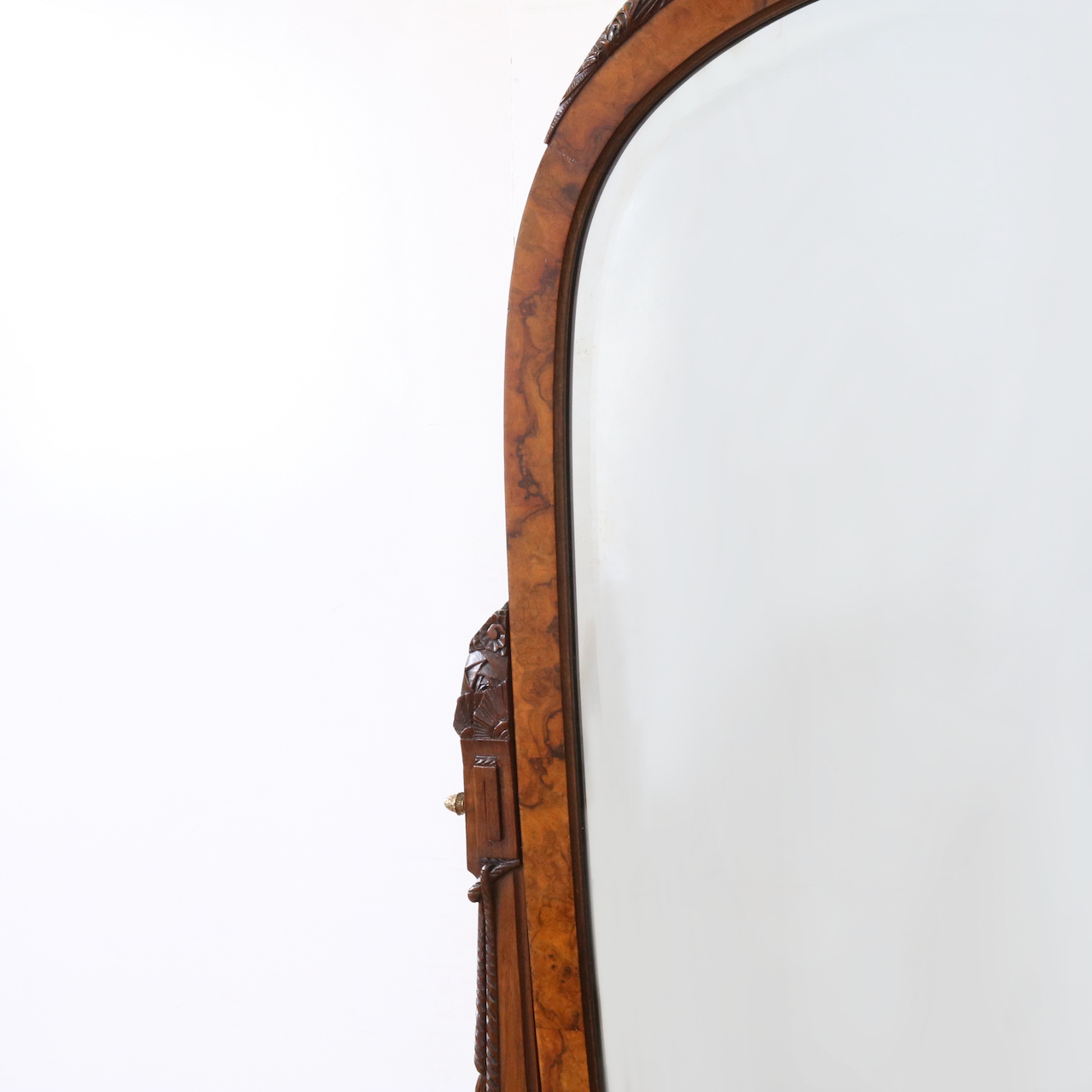 シュバルミラー