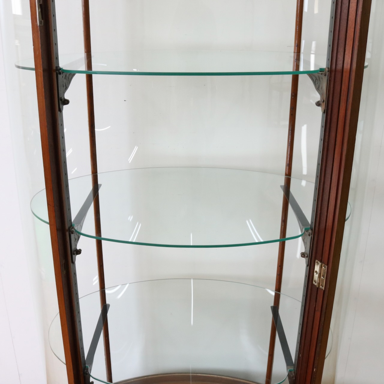 ショップキャビネット