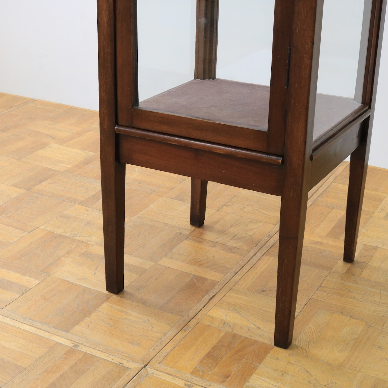 ショップキャビネット