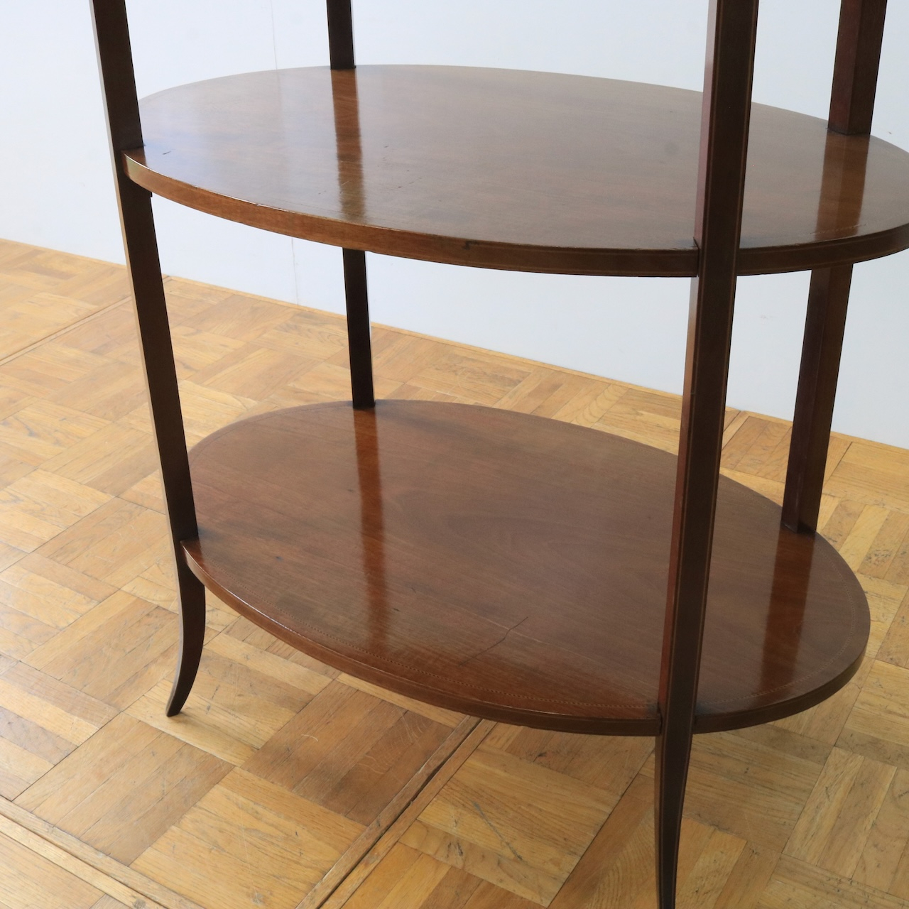 サイドテーブル