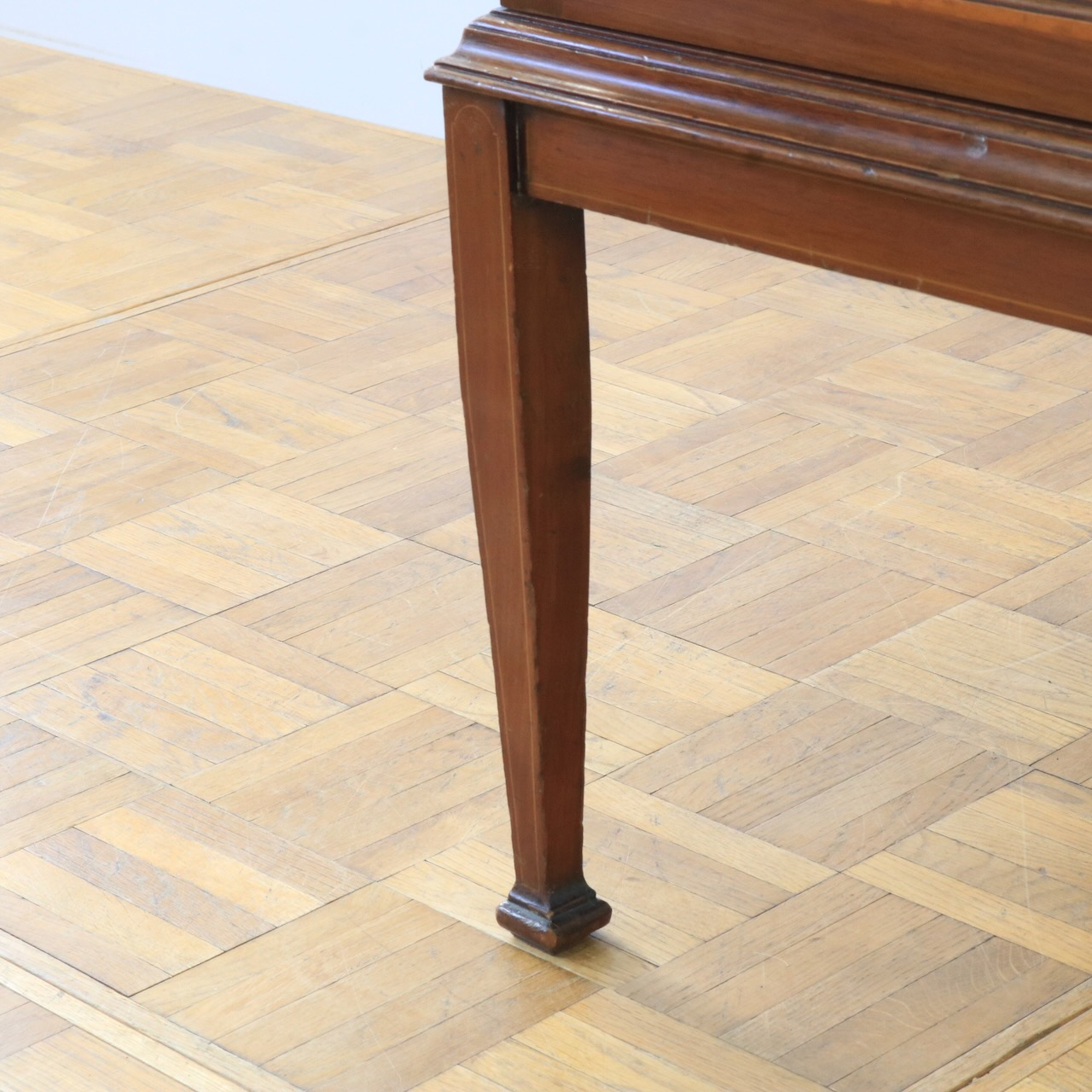 ショップキャビネット