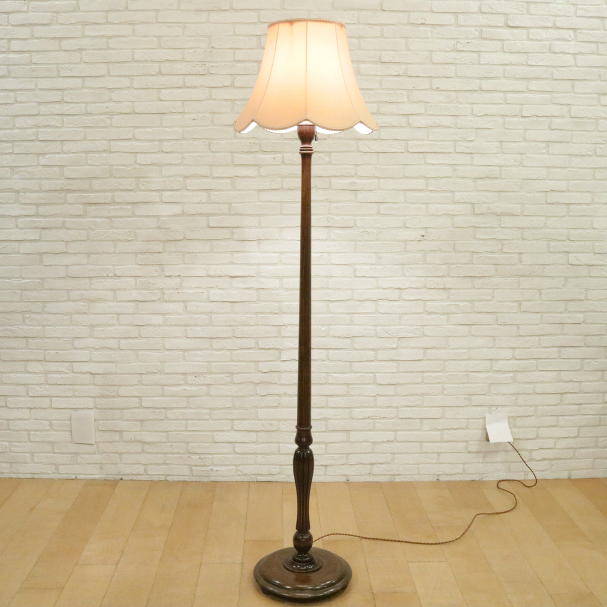 フロアスタンド