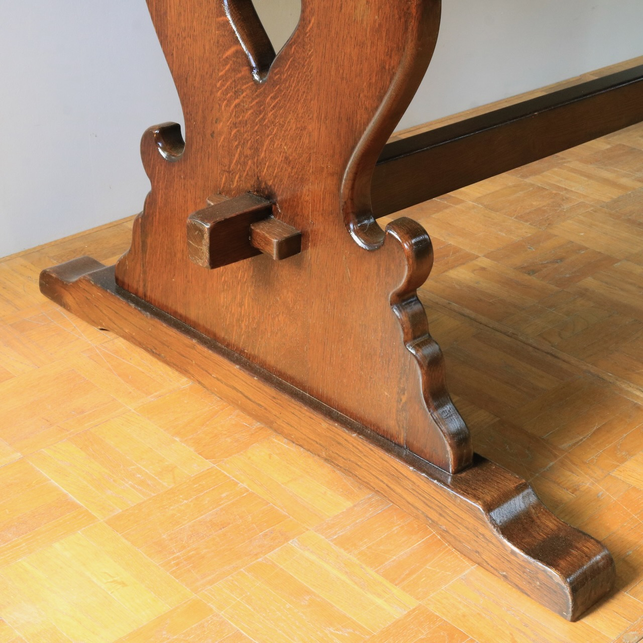 ドローリーフテーブル