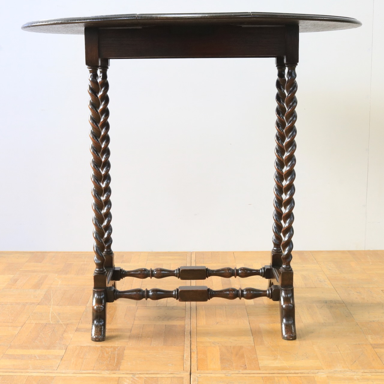 ドロップリーフテーブル