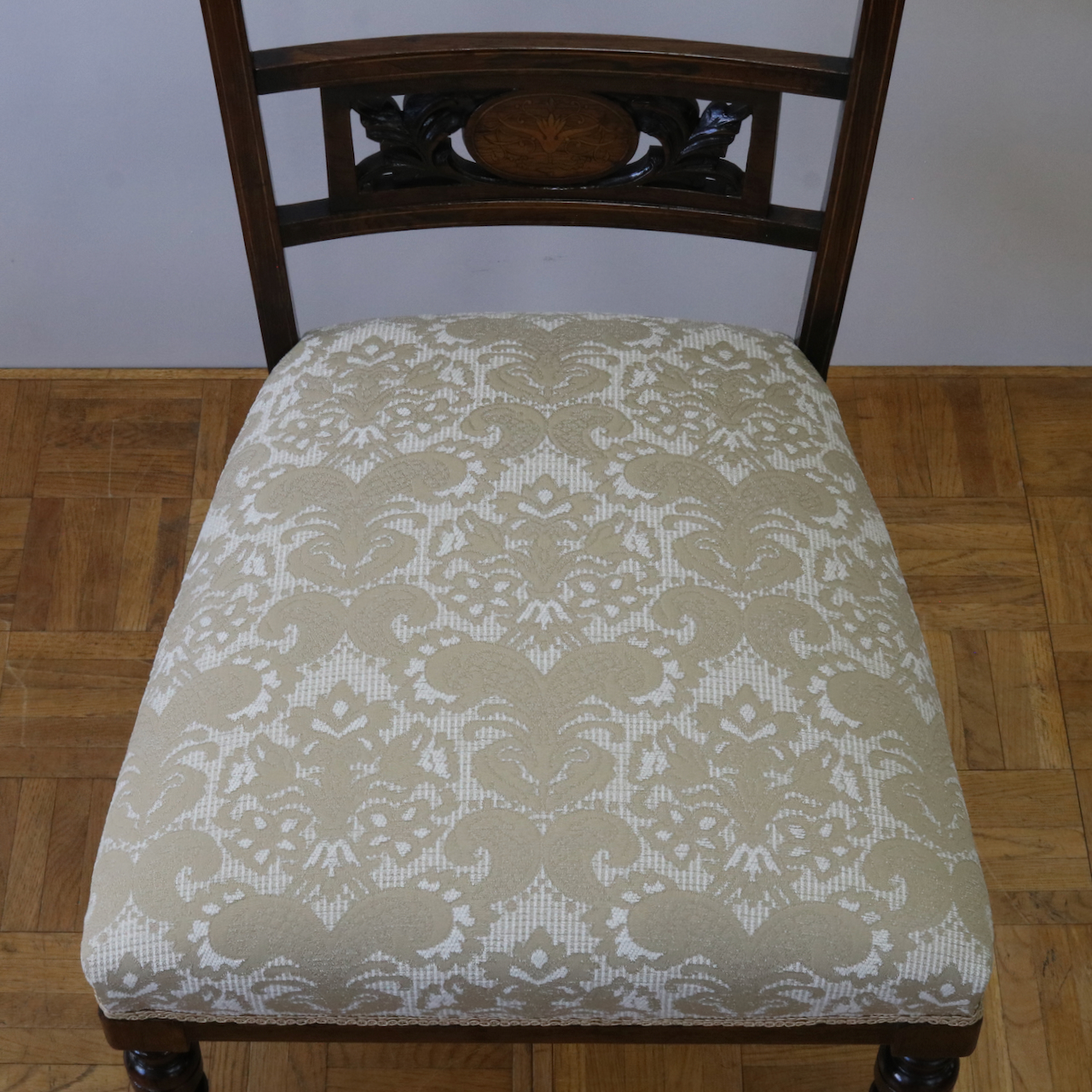 サイドチェアー