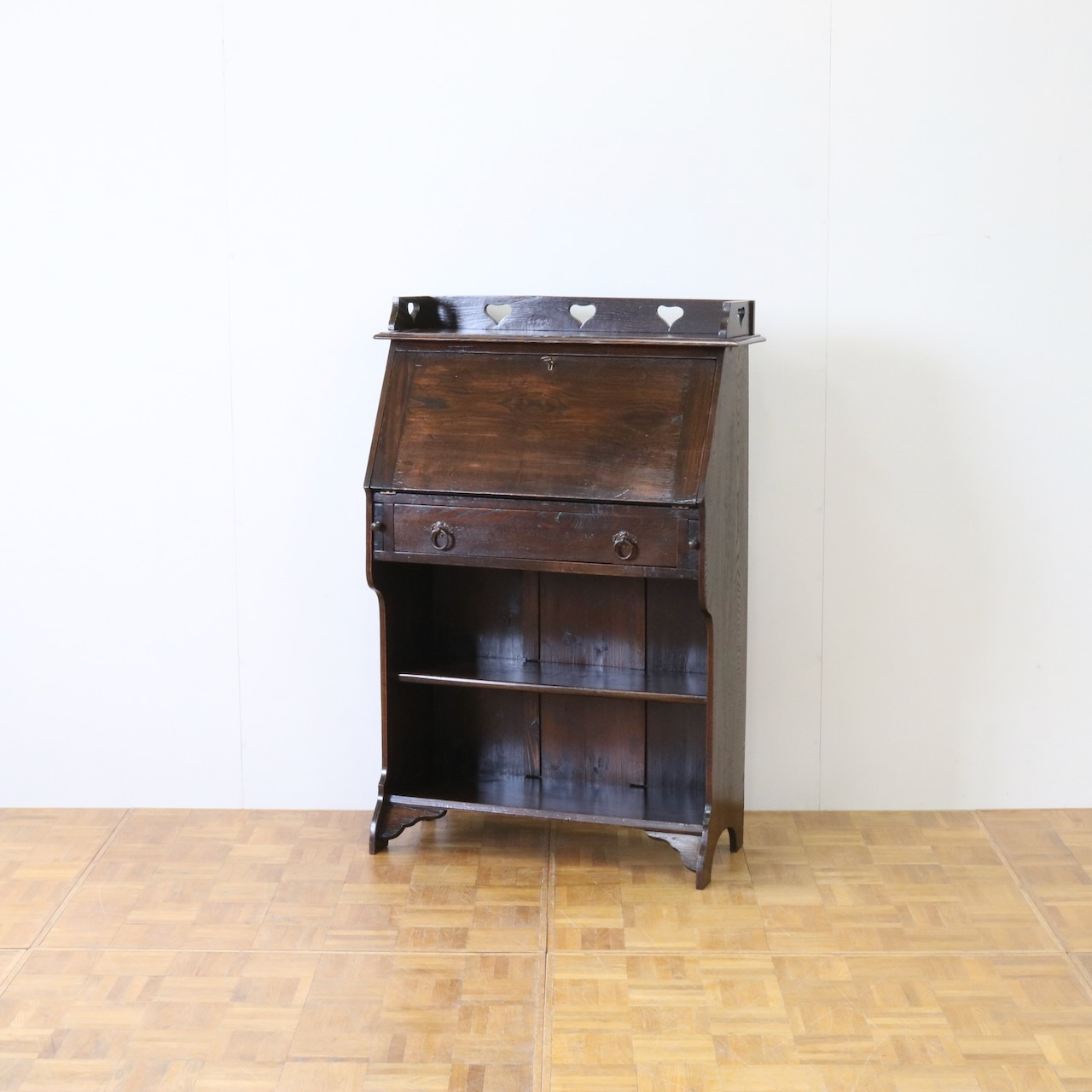 スチューデントビューロー