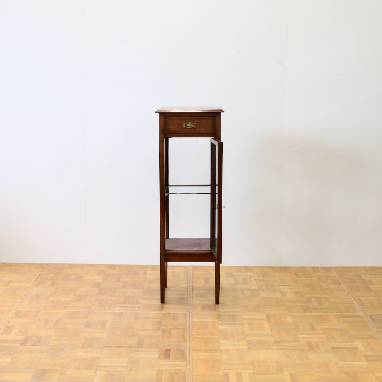 ショップキャビネット