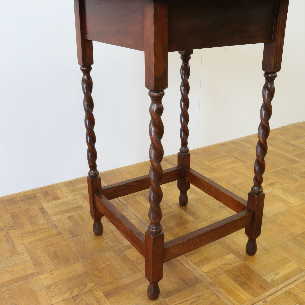 オケージョナルテーブル