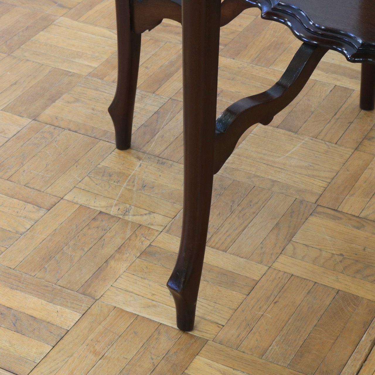 ティーテーブル