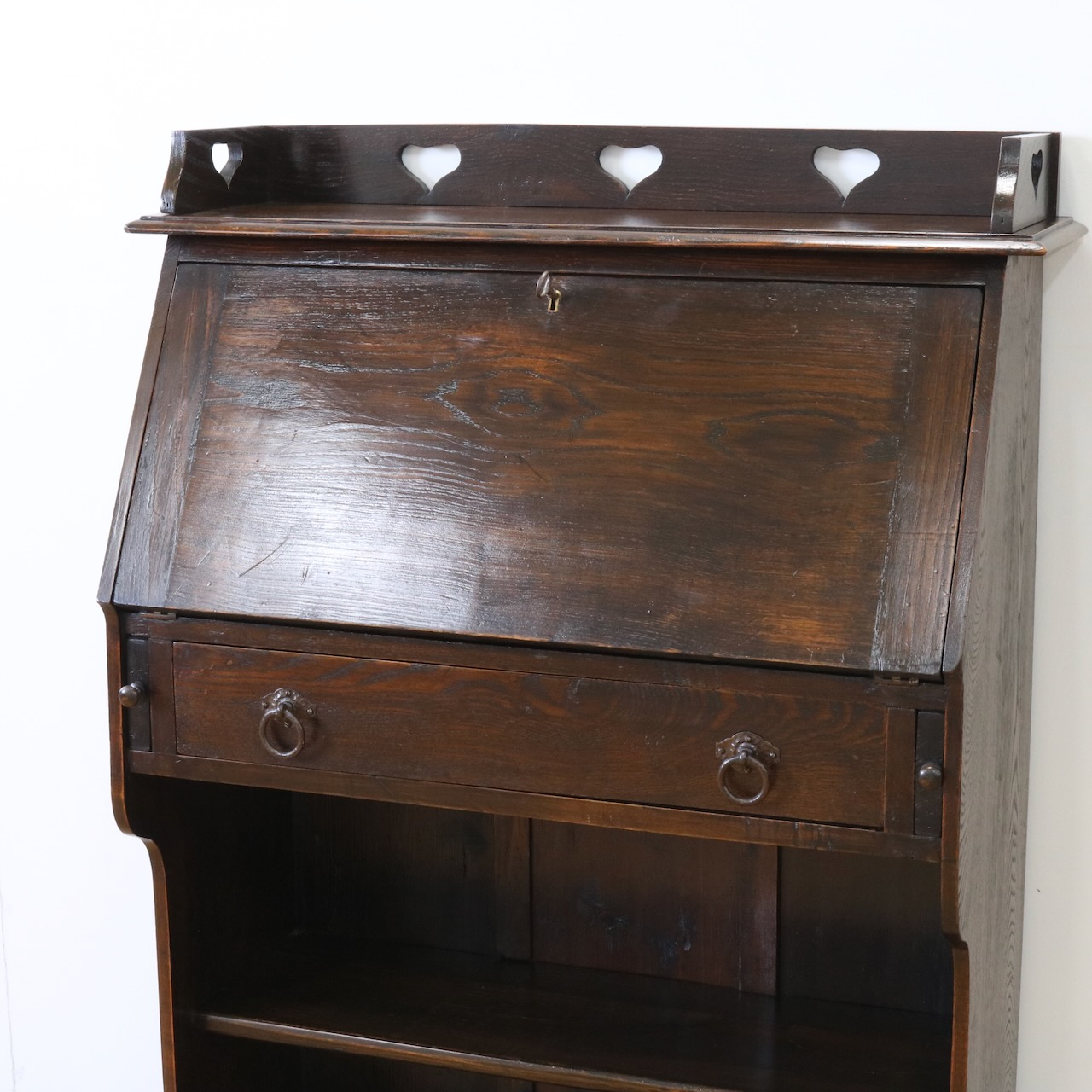 スチューデントビューロー