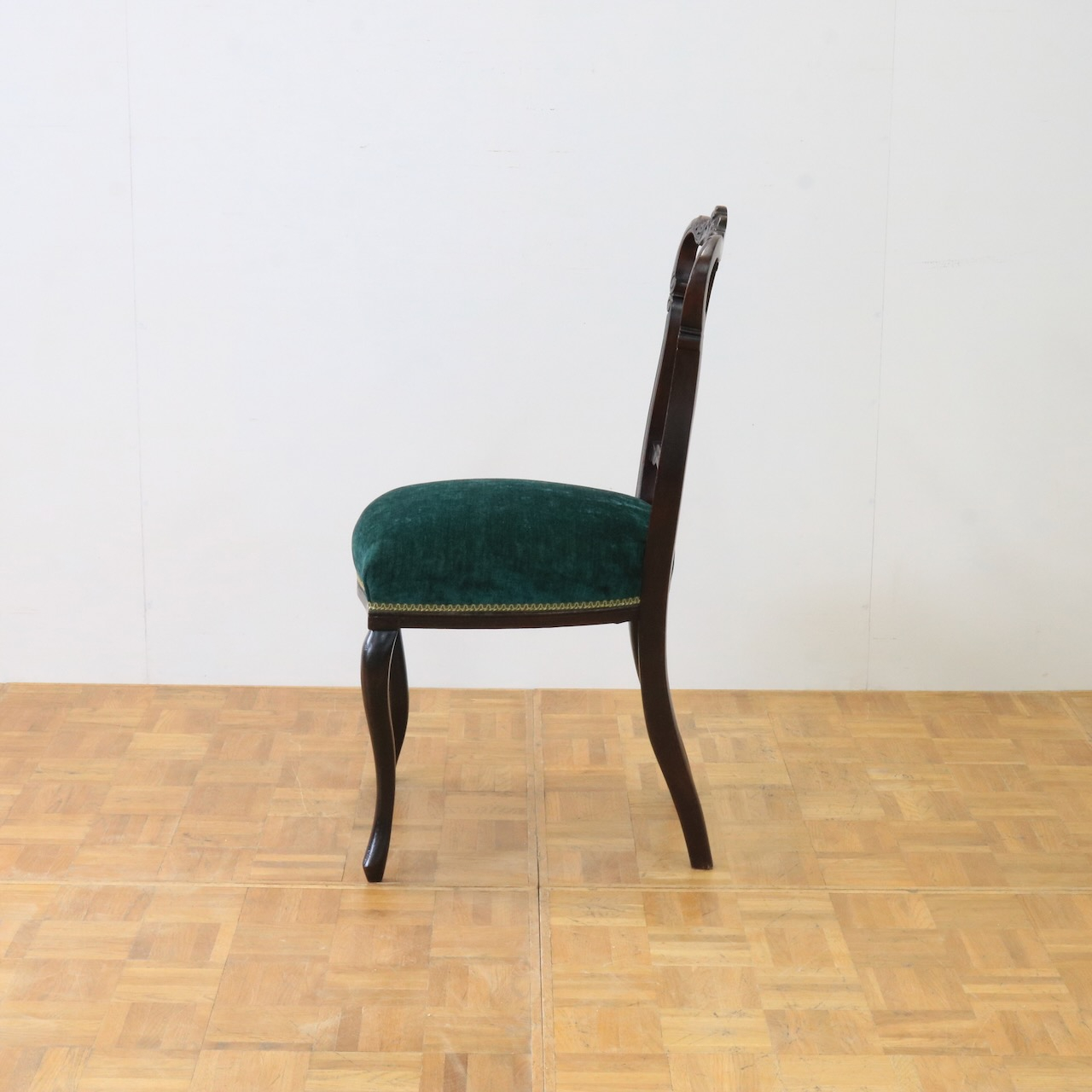 サイドチェアー