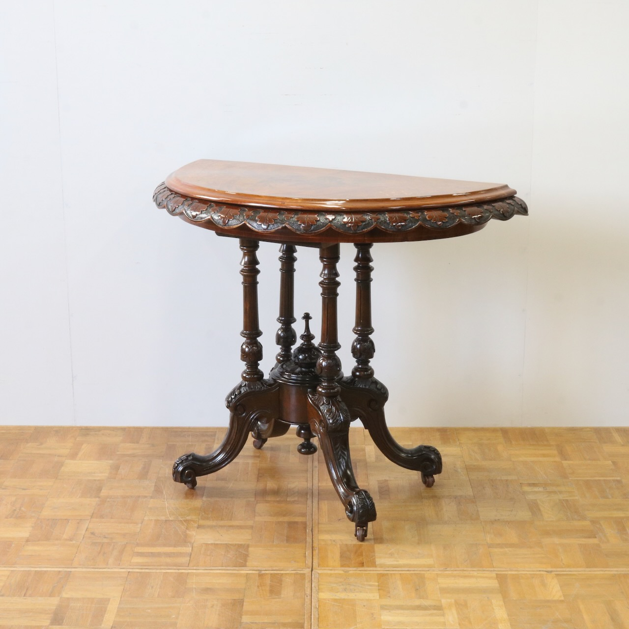 カードテーブル