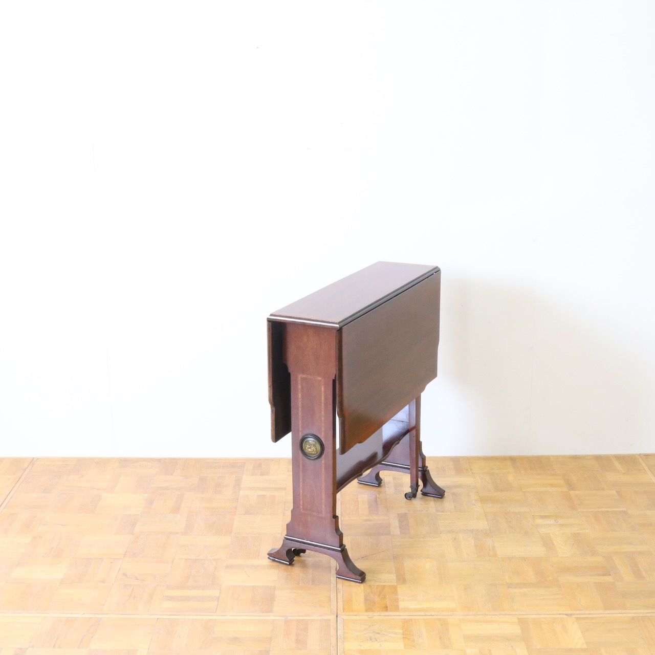 ゲートレッグテーブル