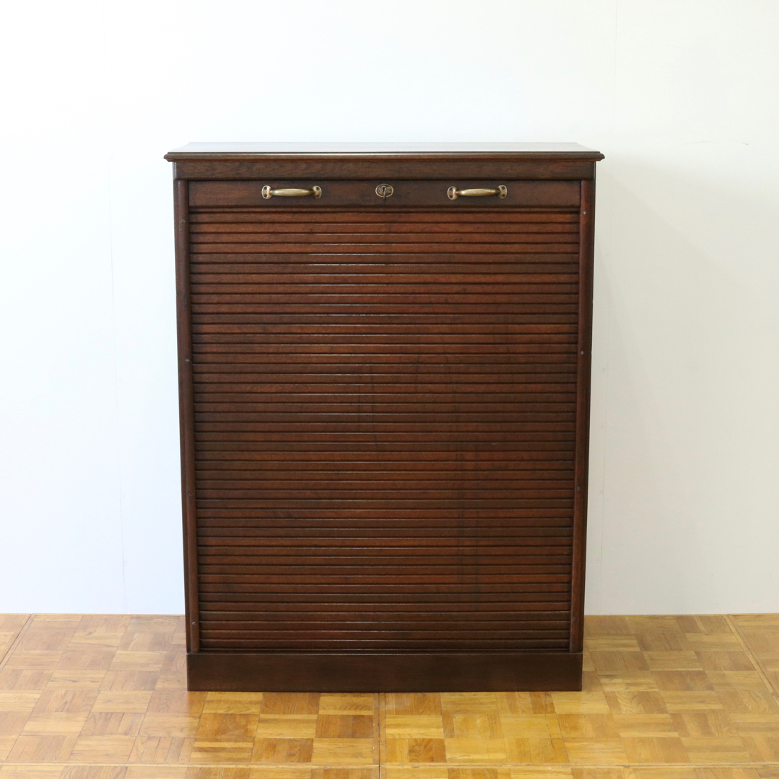 ファイリングキャビネット