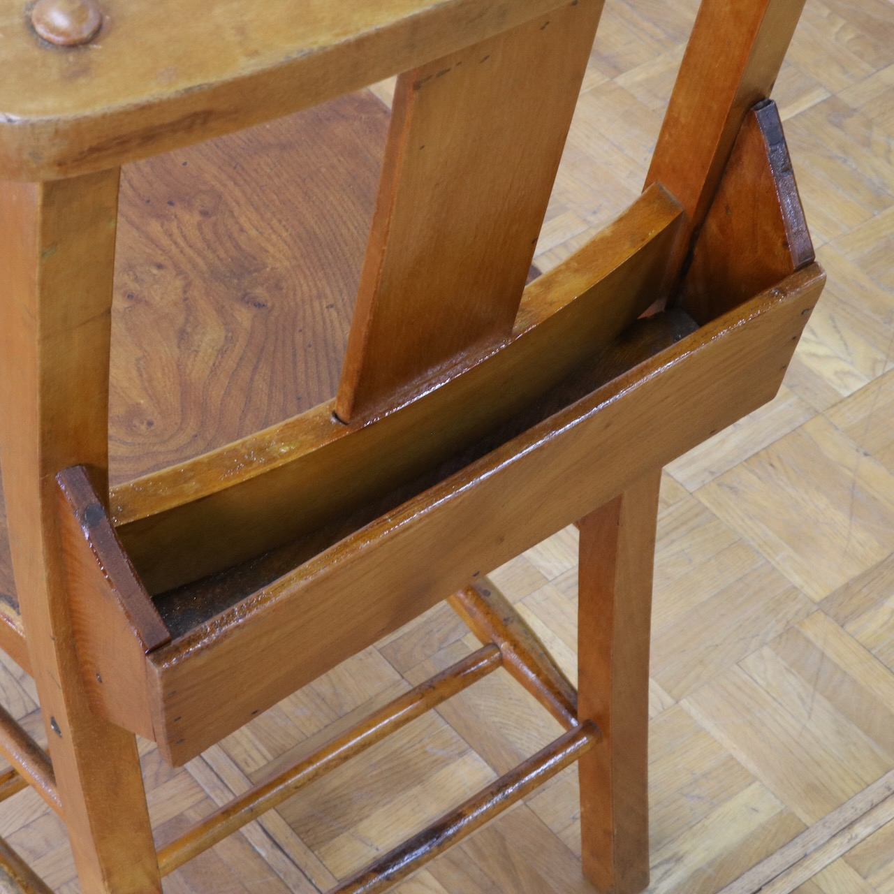 チャペルチェアー